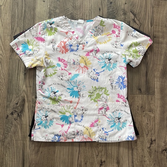 Disney 101 Dalmatians Scrub Shirt Size S - Picture 4 of 4